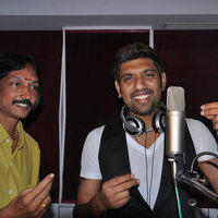 Malaysia Singer Anand sings for Oru Nadigaiyin Vakkumoolam | Picture 85889